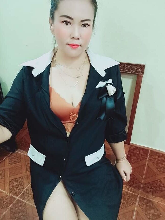 Ibu tetek Besar puki besar
