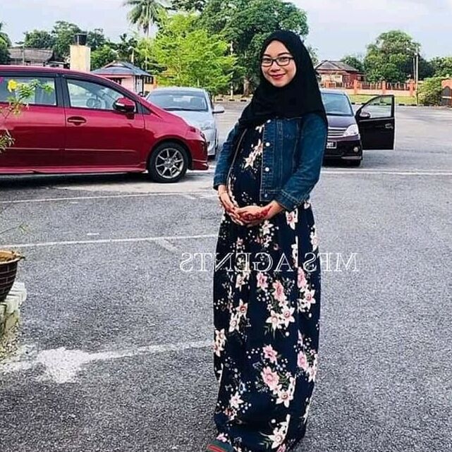 Preggy, pretty.