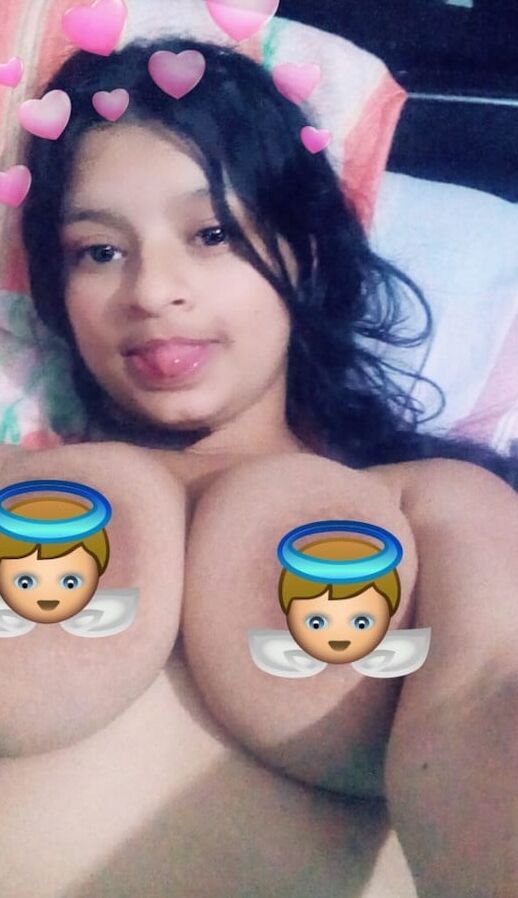 Flaca tetona