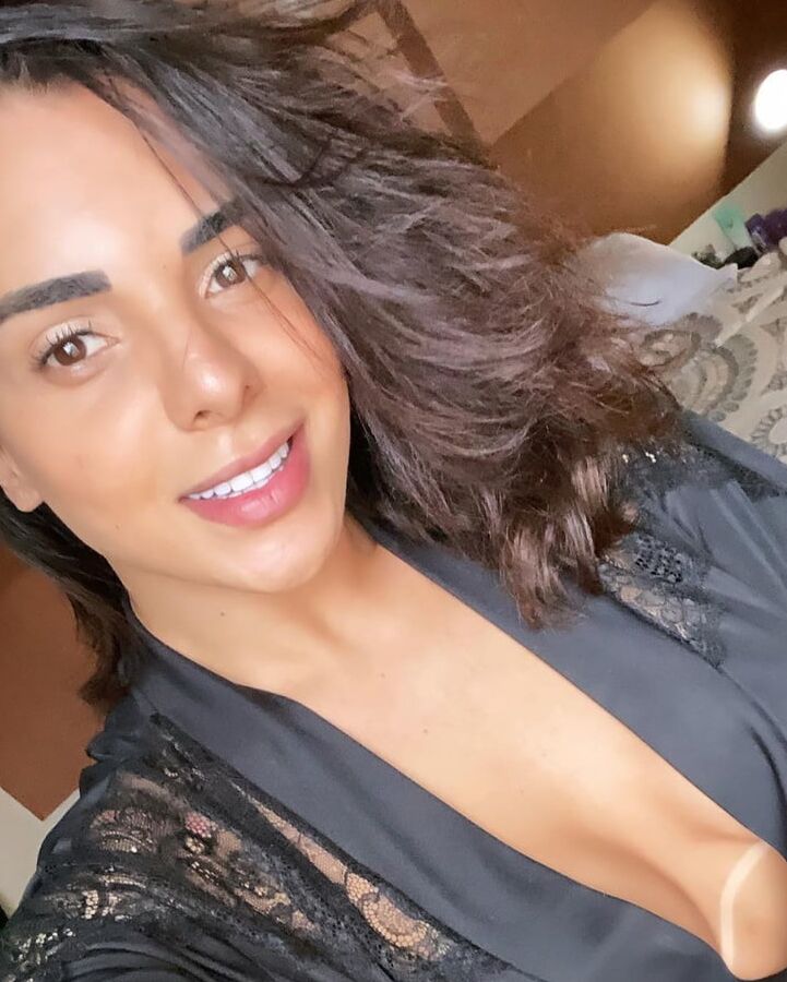 PUTA DO INSTAGRAM: Melyna Merlin
