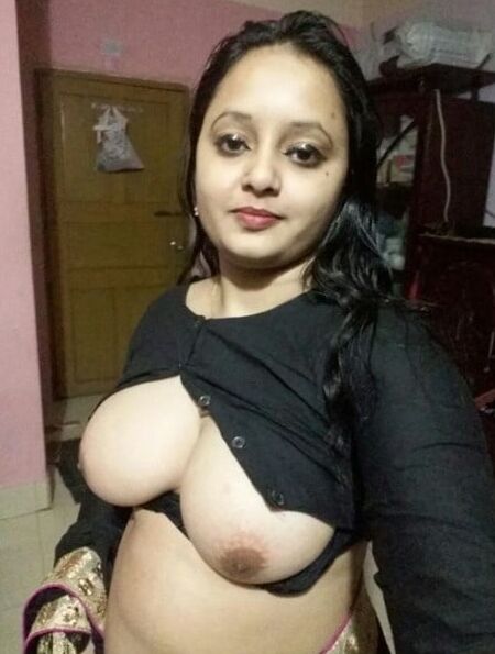 Beautiful Indian Desi Bhabhi Full Set