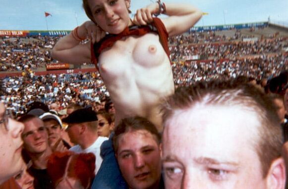 Party girl flashers which do you wank to?