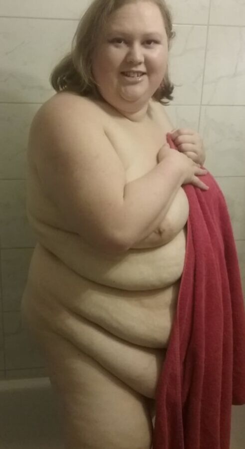 Older and hot (In the bathroom)