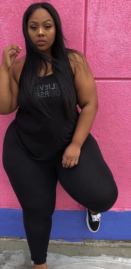 Super bbw mega thigh pear Diva