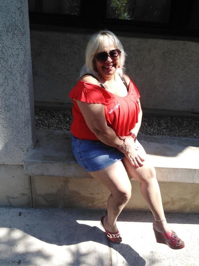 Hun Gipsy facebook Milf