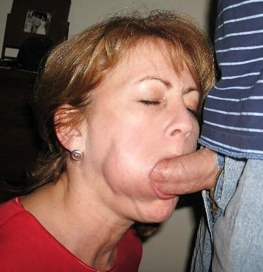 Amateur matures love sucking hard cocks