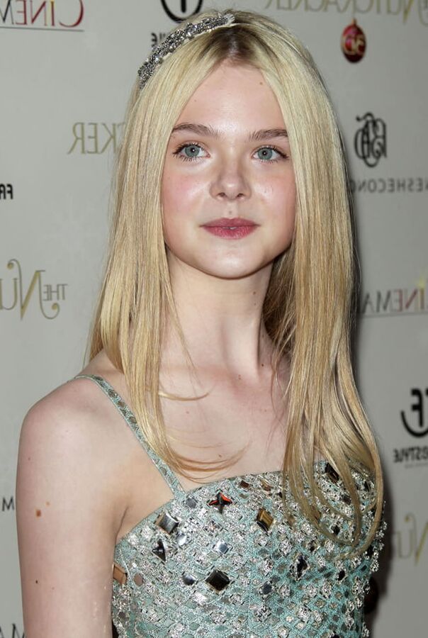 Celebrity Hot - Elle Fanning