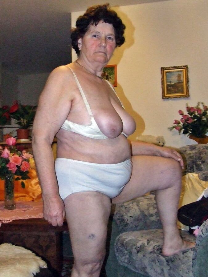 Yasli olgun anne azgin teyze yenge mature mom evli turkish