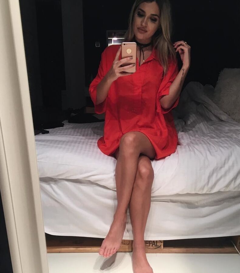 Sexy Turkish Pelin