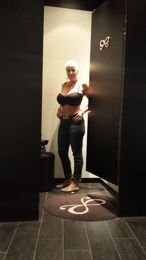 Sexy MILF Tattoo