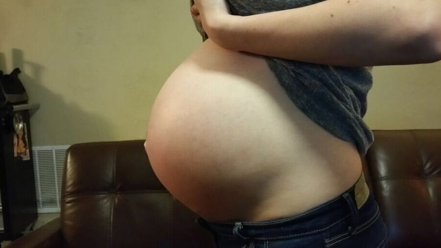 Pregnant Hottie