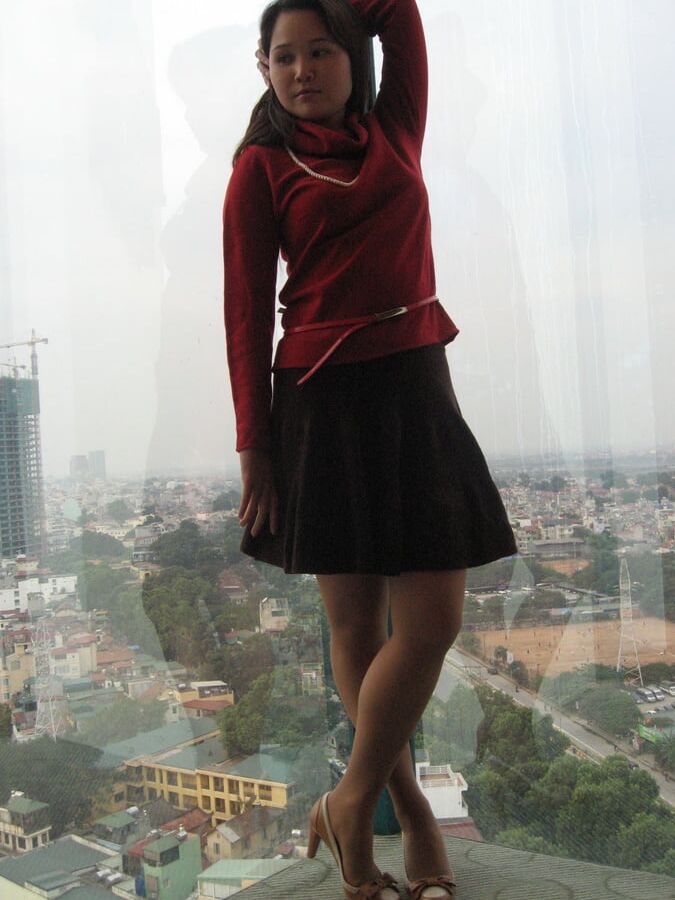 Cute Chinese Wife - Tan Pantyhose