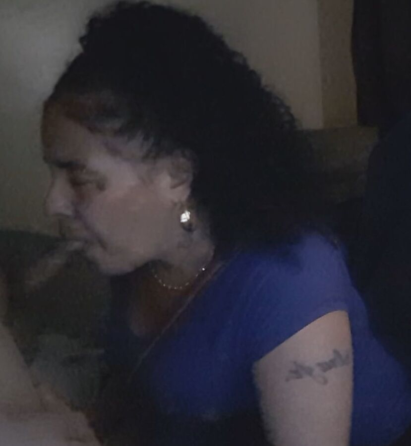 Bronx MILF NIkki gags on cock for cash