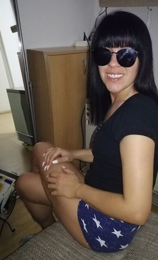 Luna SERBIAN Slutty Milf