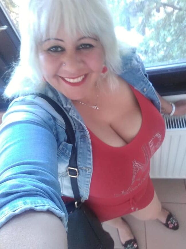 Hun Gipsy facebook Milf