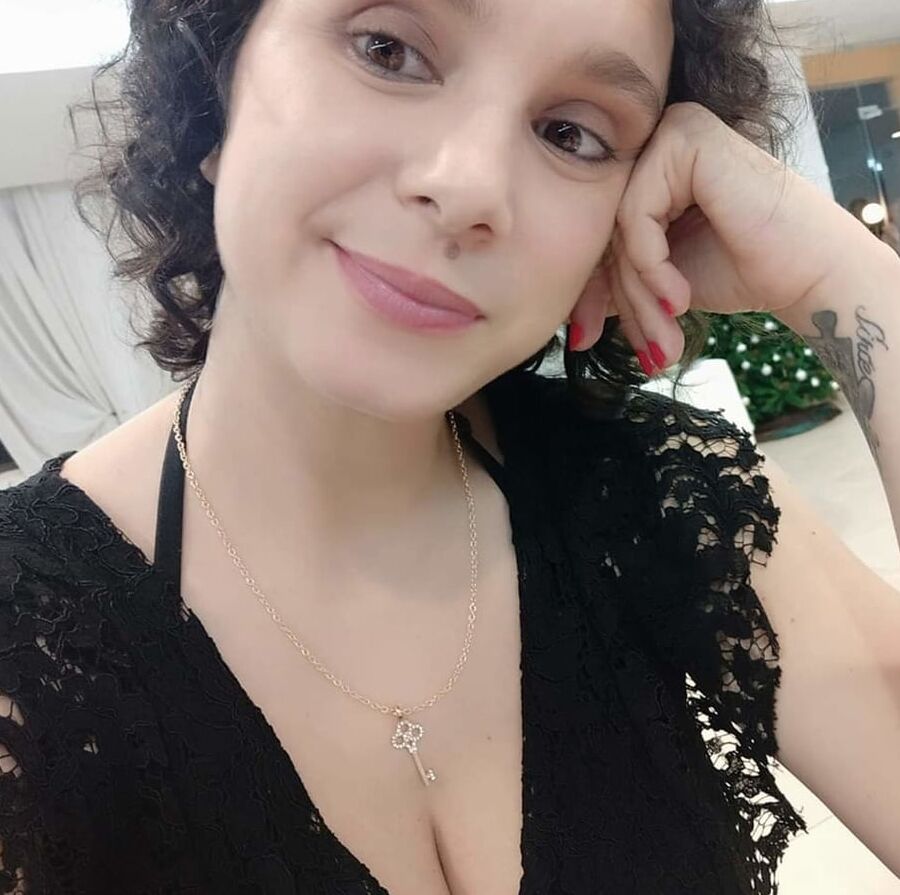 Milfs - comment and rate