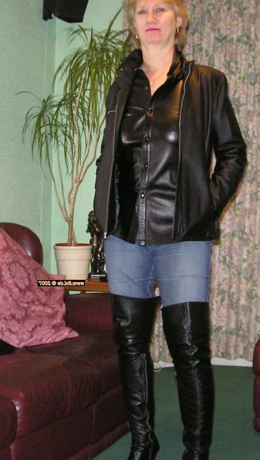 Pvc boots leather latex