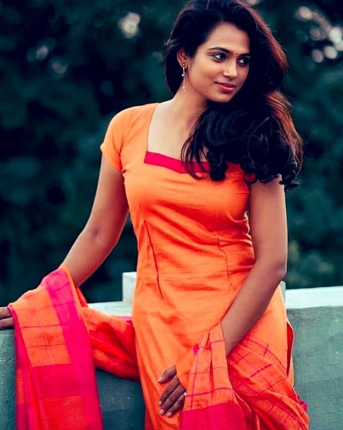 Indian girls hot in saree