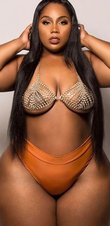 Super bbw mega thigh pear Diva