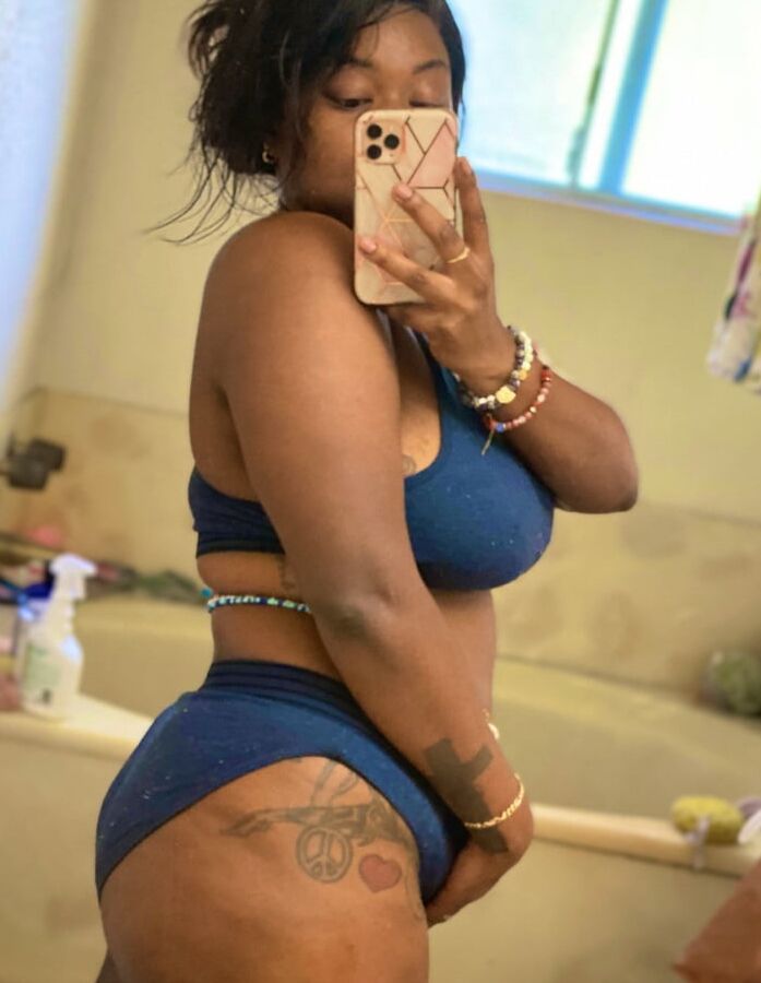 Selfies of Black &amp; Hispanic Women