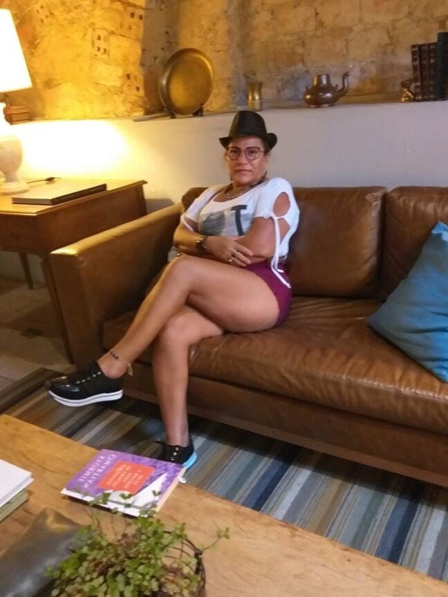COROA ALDENORA