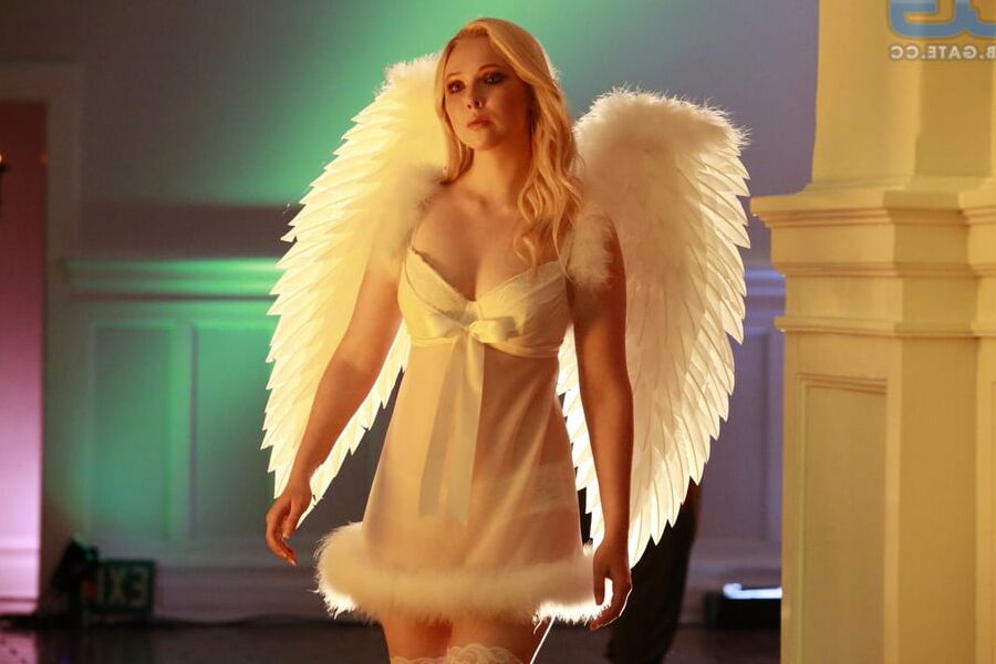 MOLLY QUINN NUDE