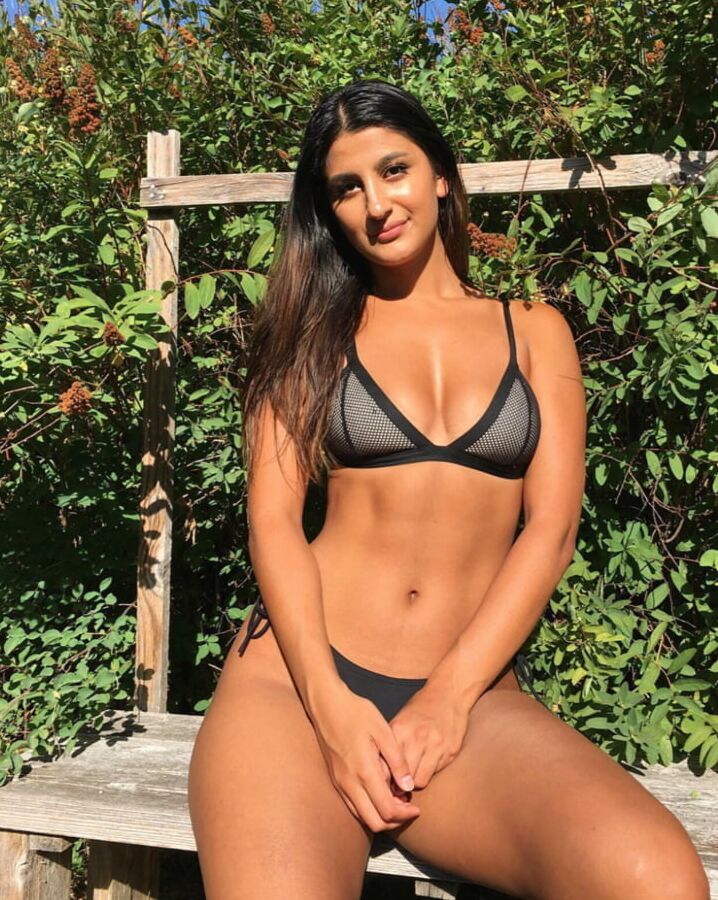 hot model desi