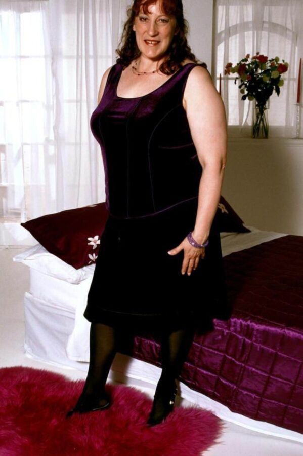 fit amateur granny