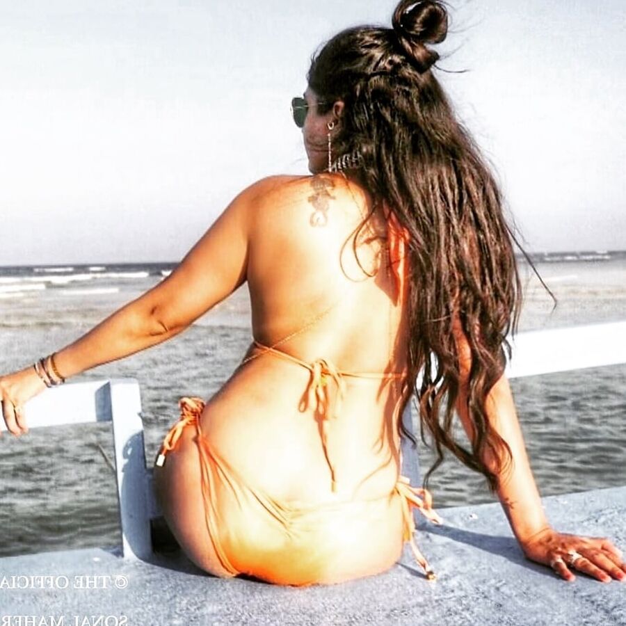Hot milf Sonal Maherali