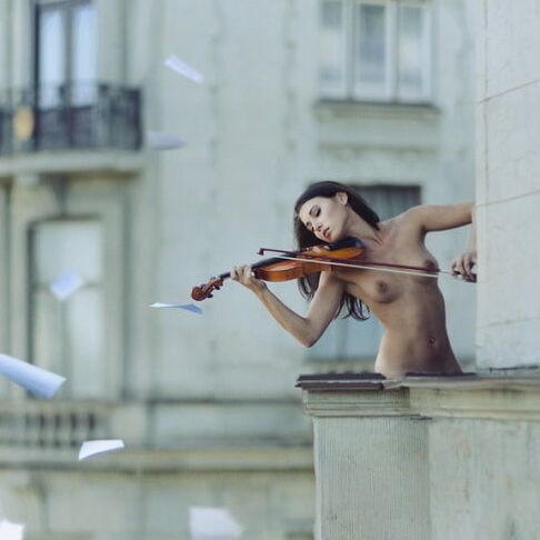 Nude Musicians
