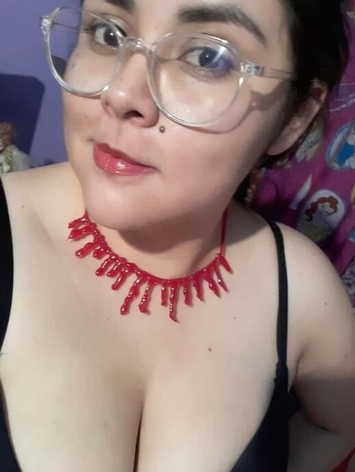 Chichona con lentes