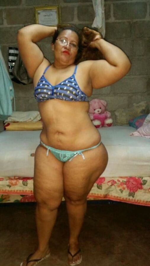 Sexy mature housewives from Honduras