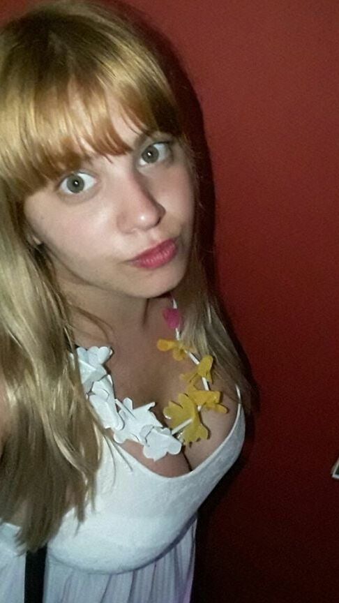 (ARG): Florencia&;s big tits in summer!