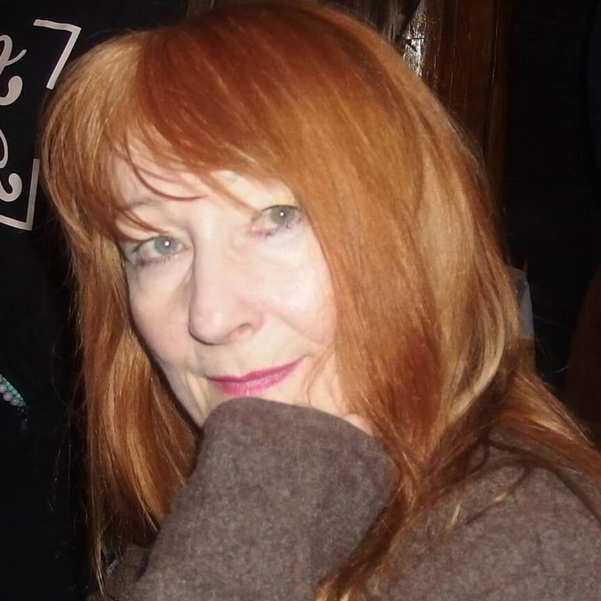 Mature MILF s ()