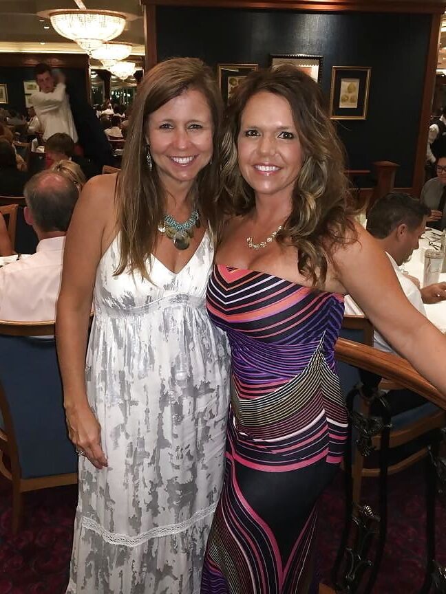 Mature MILF s ()