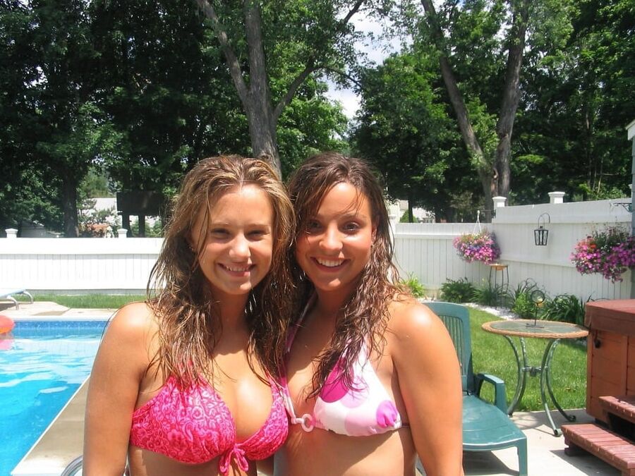 BoobsBikini