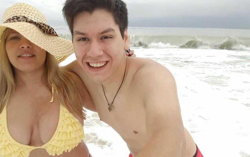 (ARG): Florencia&;s big tits in summer!