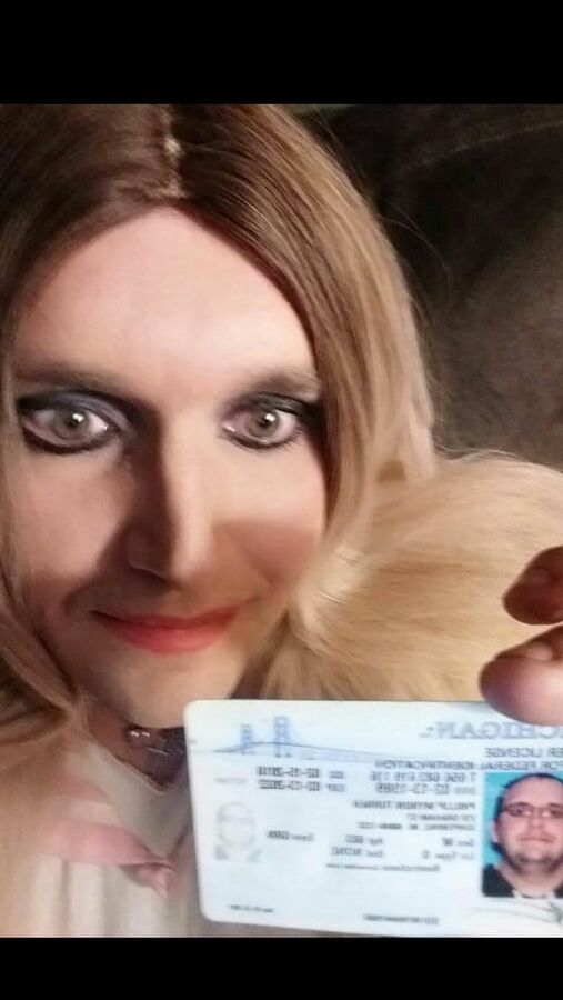 Sissyzhoe exposed