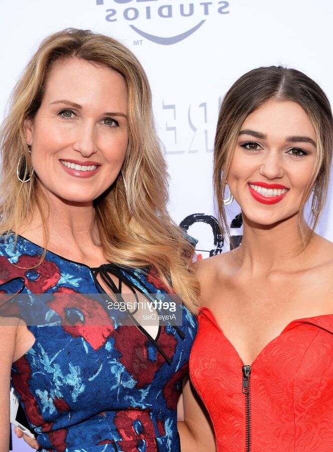 Sadie Robertson