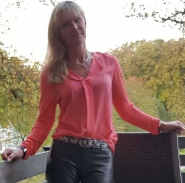 WAS MEINT IHR ZU IHR?