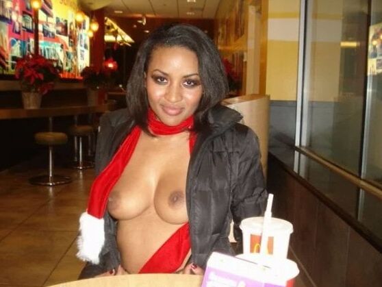 Tit Flashing MILF&;s