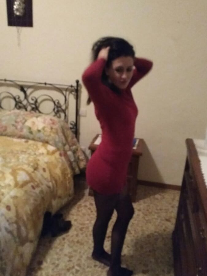 Francesca Italian slut mom exposed your cum