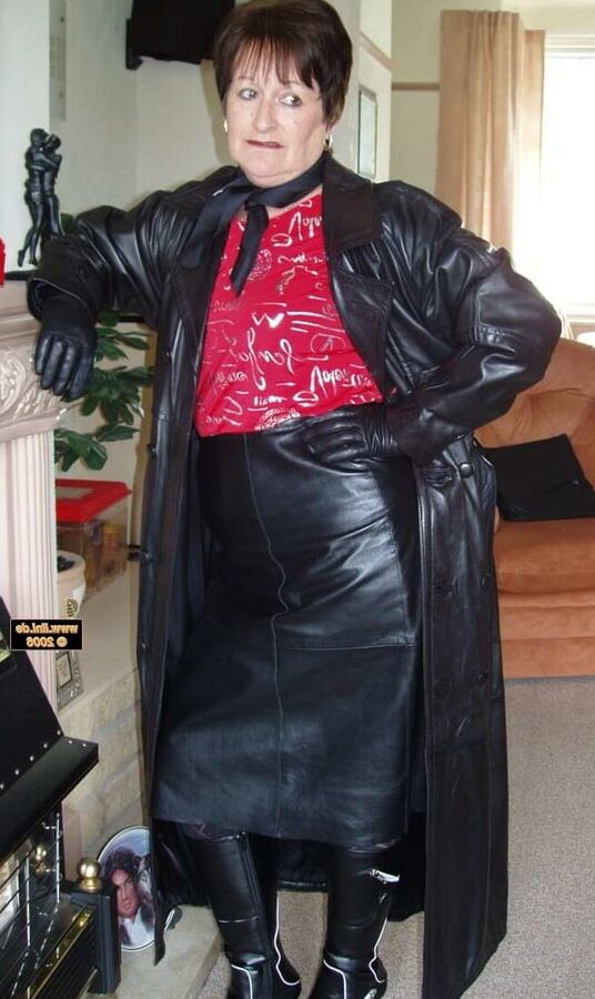 Pvc boots leather latex
