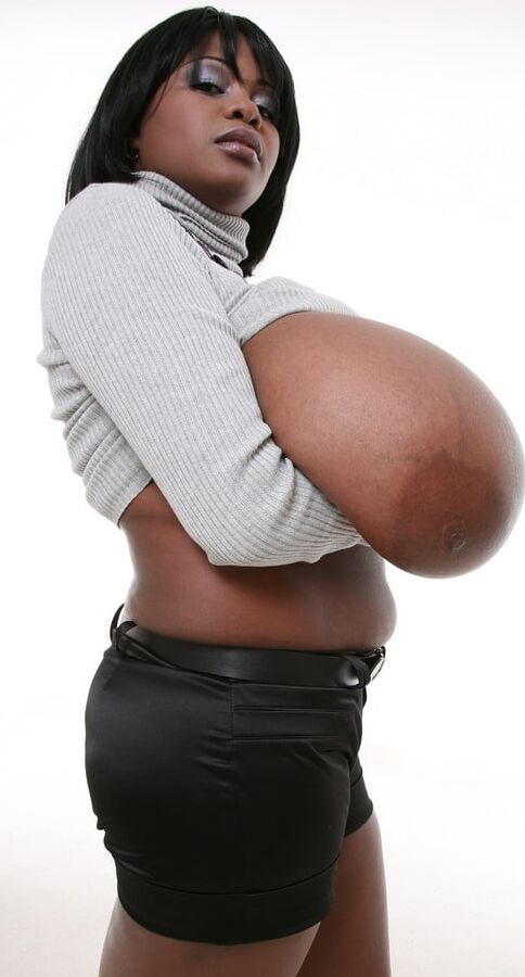 Miosotis Huge under shirt peak