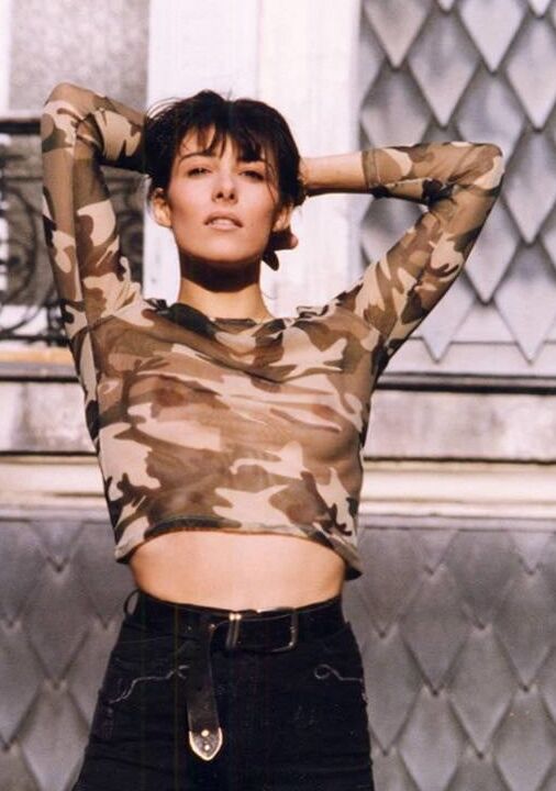 Do You Remember CHLOE DES LYSSES?