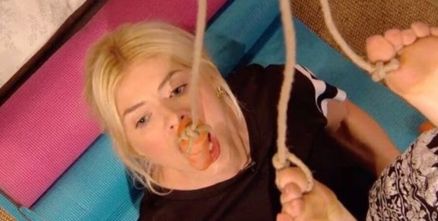 Milf slut Holly Willoughby - Where would you cum on her