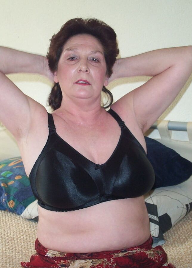 turkish older escort gulnur