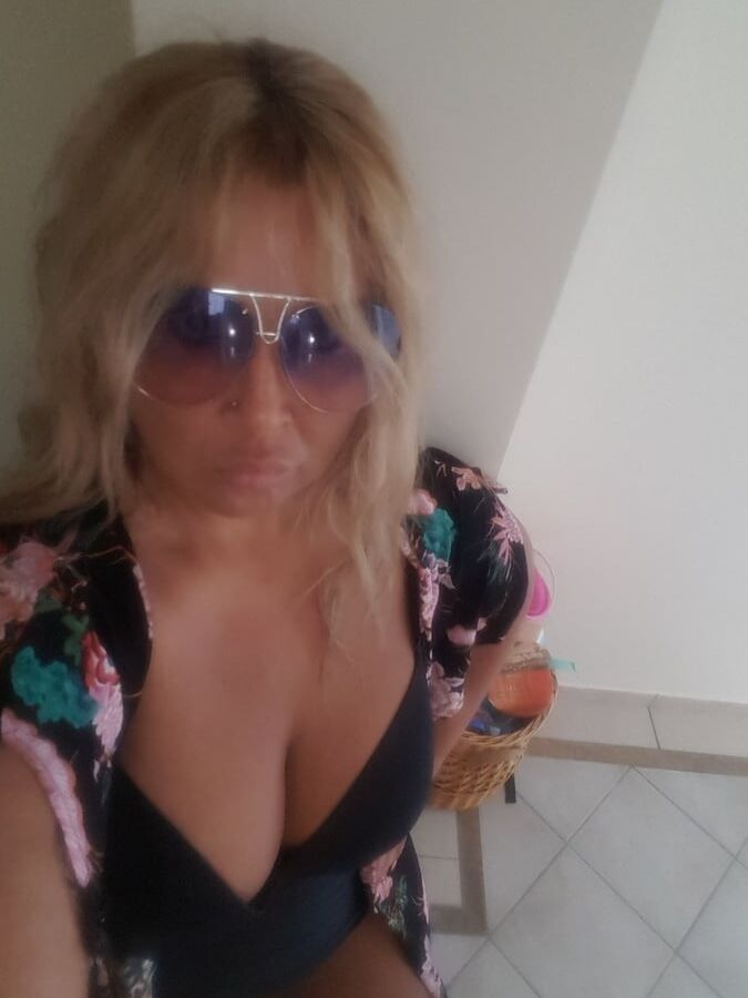 Greek Huge Tits Milf Vol