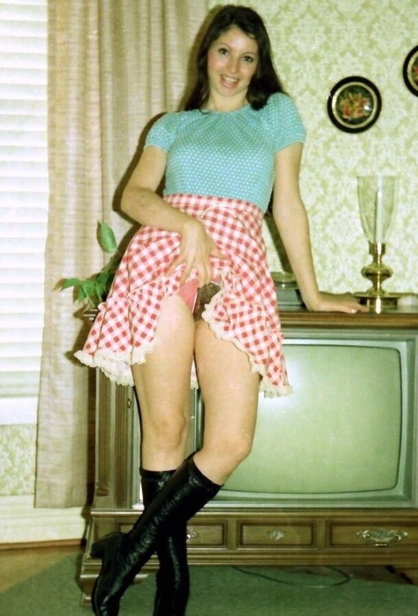 Vintage Hot Wivers vol.