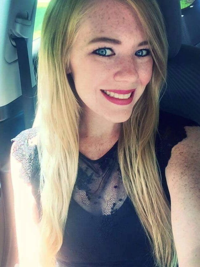 Blonde Hottie Sarah for Your Comments